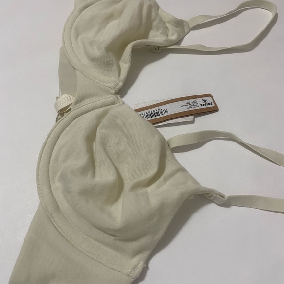 SKIMS Cotton Jersey T-shirt Bra BONE - Picture 3 of 7